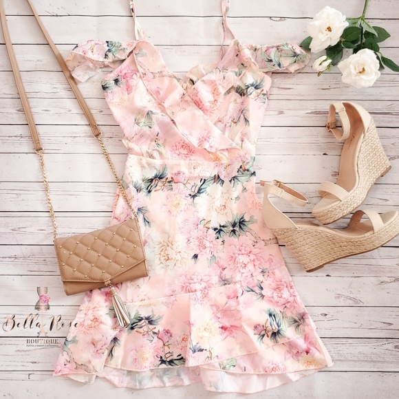 Dresses & Skirts - Pink floral dress